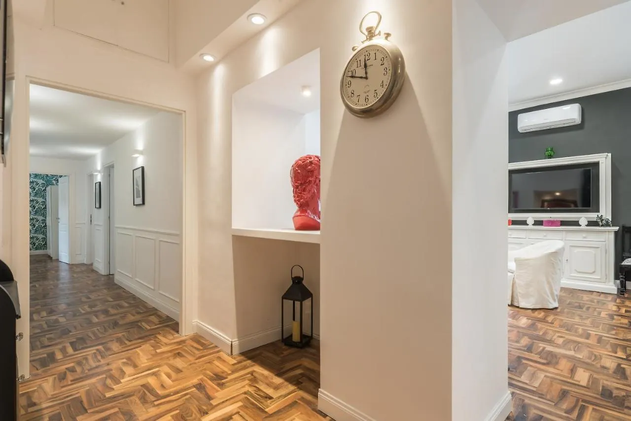New Prati Luxury Apartment Rome Italy